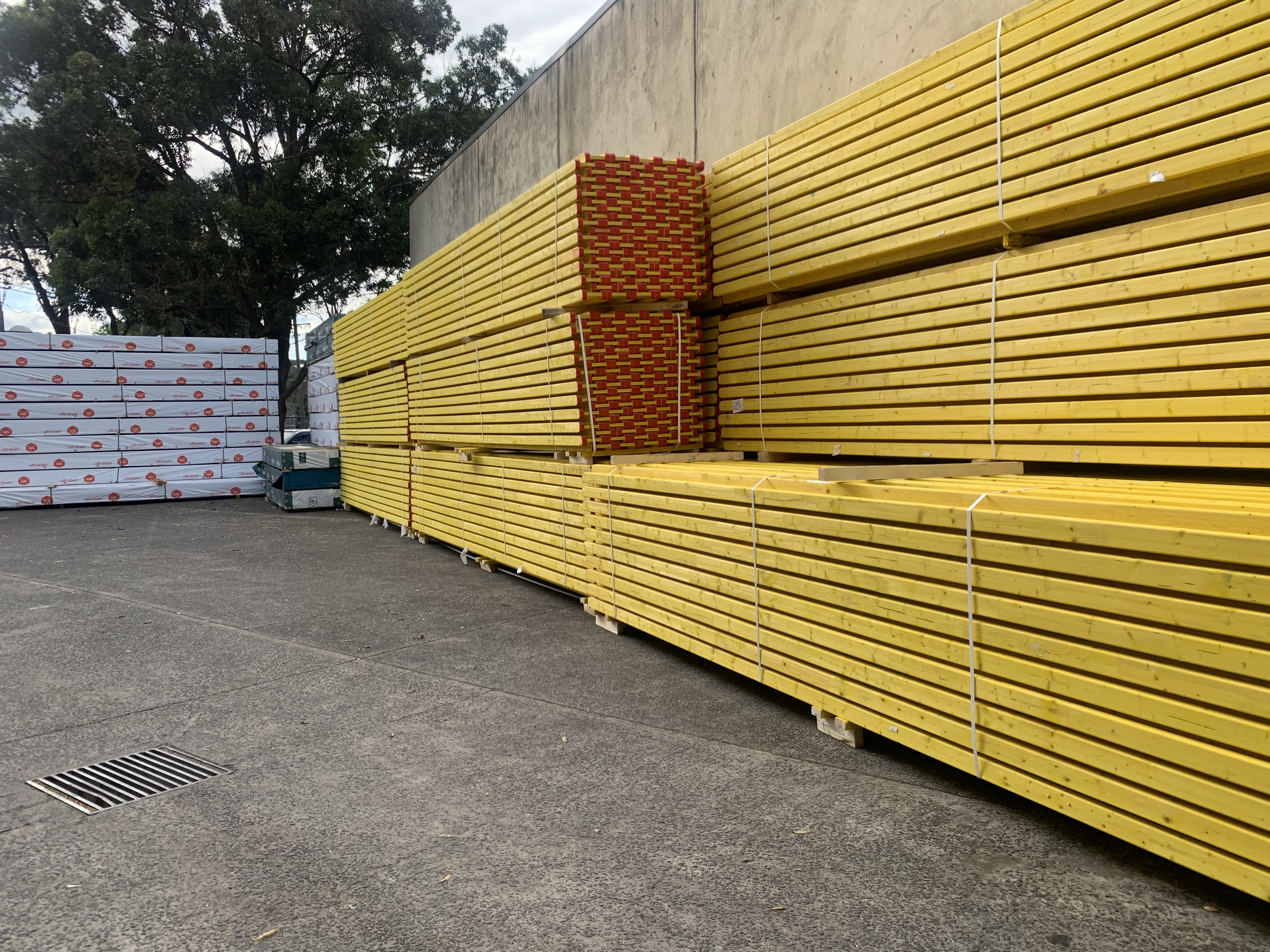 Why Factory-Straight AUSWOOD LVL Drastically Cuts Site Labor Hours